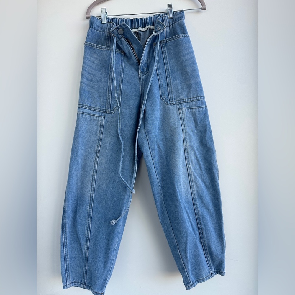 Barrel Leg Blue Denim Cargo Jeans with Drawstring Size 27
